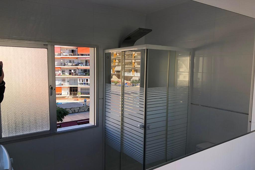 Bonito Apartamento Junto A Playa Centro Фуeнхирола Екстериор снимка